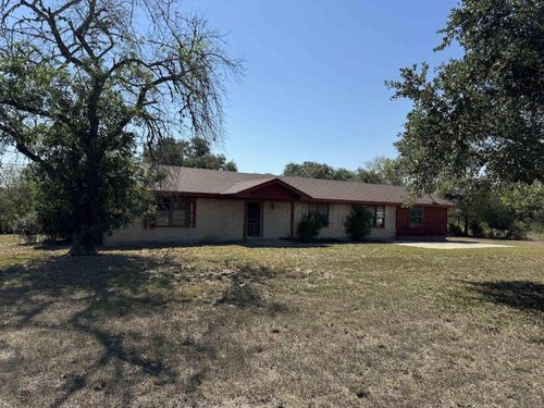 5996 Yucca Trl, Beeville, TX, 78102-8223 | Card Image