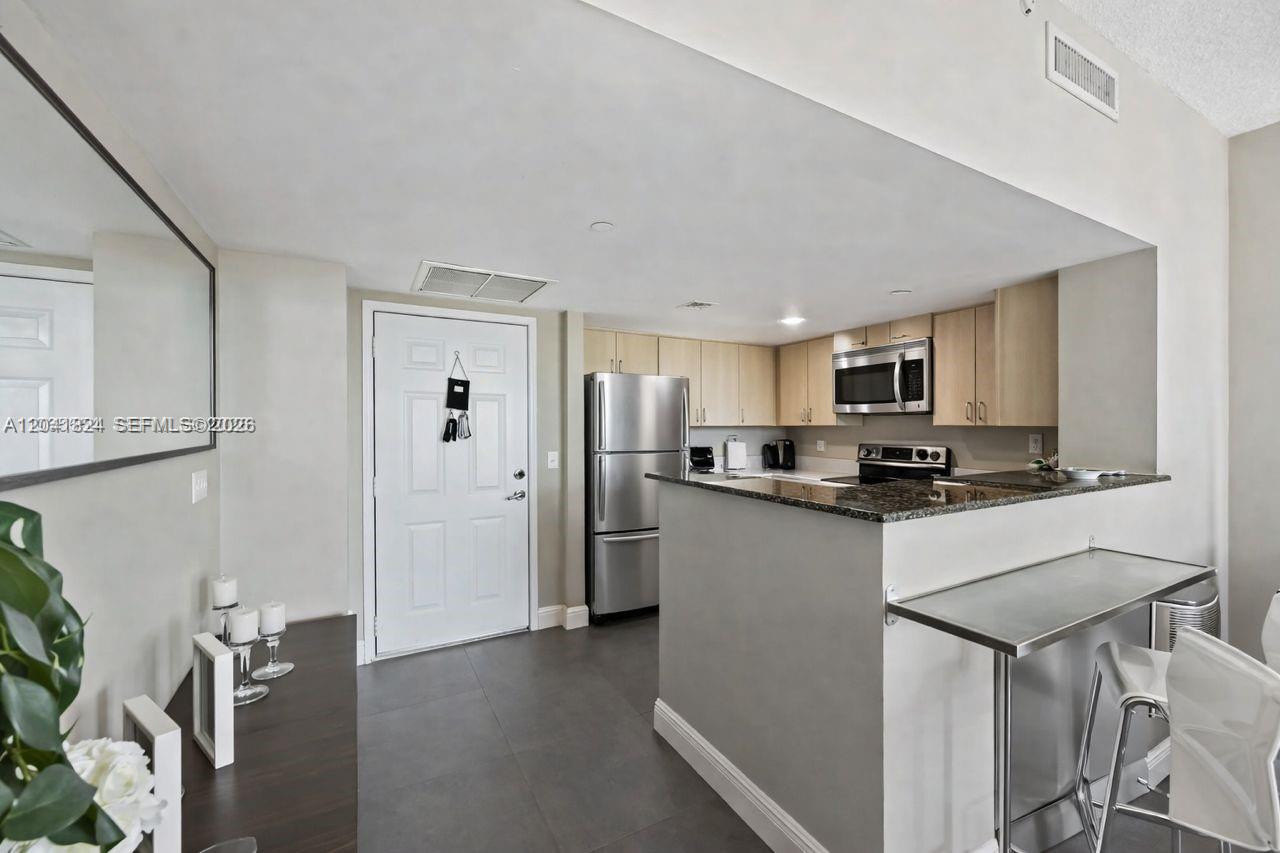 Residential Lease in Miami 4