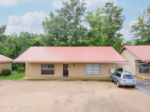 610 Us-80, Clinton, MS, 39056 | Card Image