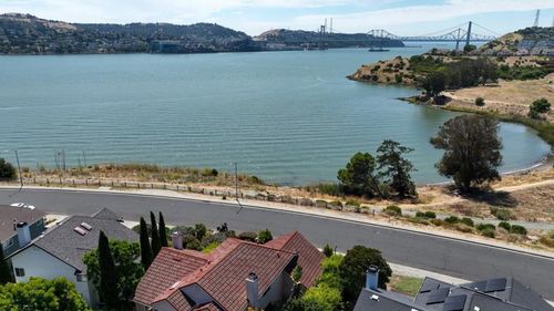 758 S Regatta Dr, Vallejo, CA, 94591-6944 | Card Image