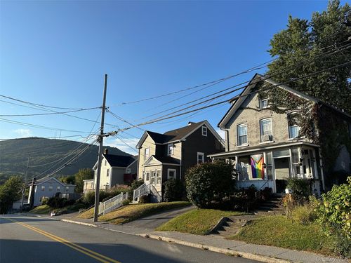 369 Verplanck Ave, Beacon, NY, 12508-2854 | Card Image