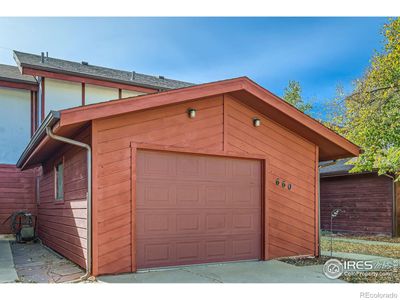 660 Excalibur Street with attached 1-car garage | Image 2