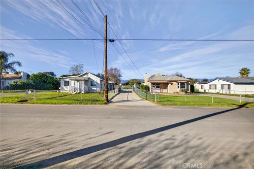 apt-a-1067 Stevenson St, Colton, CA, 92324-1679 | Card Image