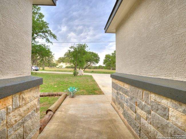 656 Fawn Dr, House other with 3 bedrooms, 2 bathrooms and null parking in Spring Branch TX | Image 9