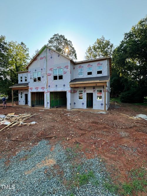 331 Roxboro St, Haw River, NC, 27258-9673 | Card Image