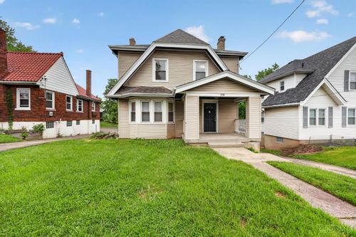 2738 Montana Ave, Cincinnati, OH, 45211-6037 | Card Image
