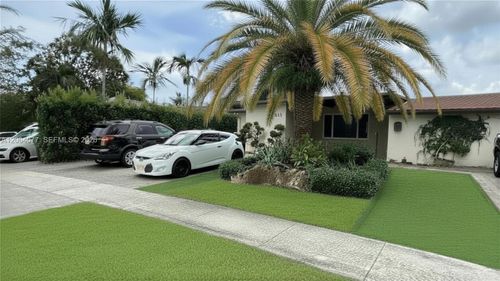 6550 Sw 8th St, Pembroke Pines, FL, 33023-1500 | Card Image