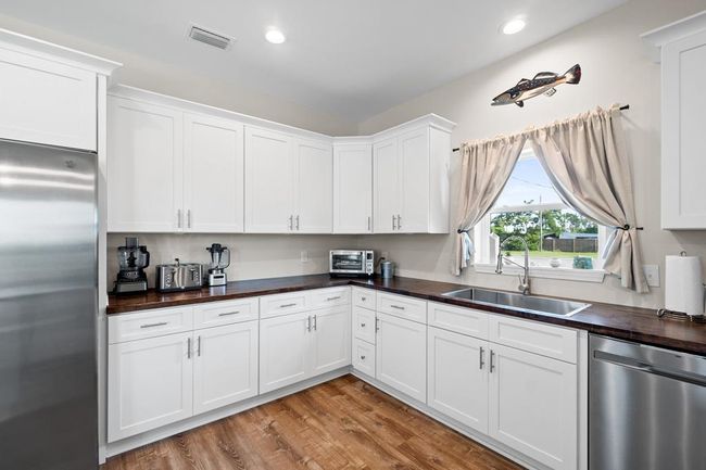 574 N Canal Dr, House other with 2 bedrooms, 2 bathrooms and 4 parking in Port St. Joe FL | Image 40