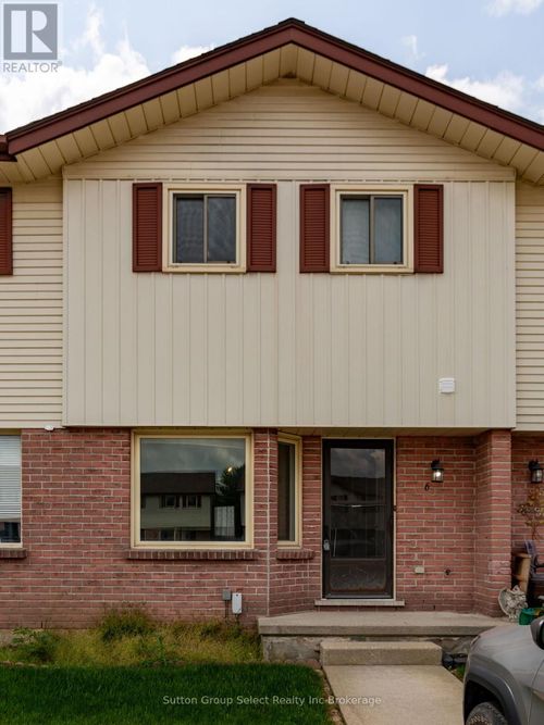 6-1135 Nellis St, Woodstock, ON, N4T1P7 | Card Image