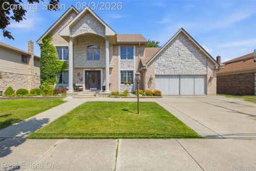 26560 Wilson Dr, Dearborn Heights, MI, 48127-4152 | Card Image