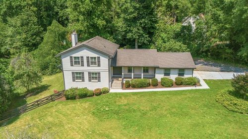 9630 Pine Thicket Way, Roswell, GA, 30075-4332 | Card Image