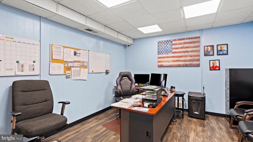 Commercial Sale in BALTIMORE 5