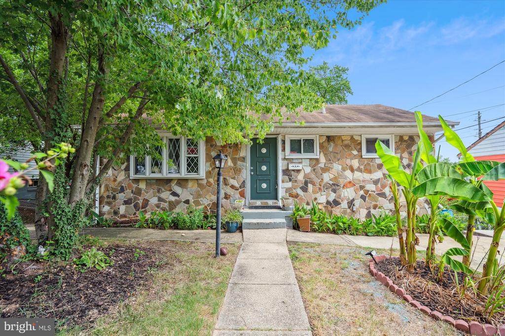 Parkwood St, Hyattsville, MD 20784