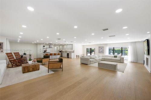 15110 N Saxon Cir, Southwest Ranches, FL, 33331-2811 | Card Image