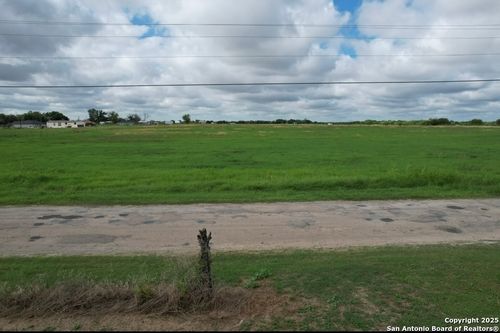 1369 County Road 664, Devine, TX, 78016 | Card Image