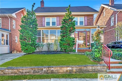 113 High St, Woodbridge, NJ, 07095-3017 | Card Image