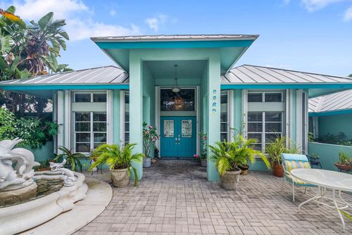 8862 Estate Dr, West Palm Beach, FL, 33411-6540 | Card Image