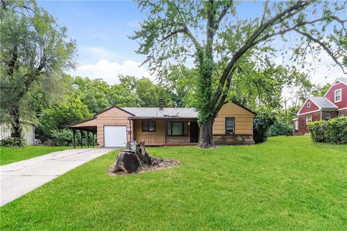 7541 Olive St, Kansas City, MO, 64132-2106 | Card Image