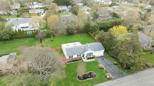 59 Homewood Dr, Hampton Bays, NY, 11946-3732 | Card Image
