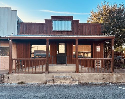 708 Main St, Blanket, TX, 76432-2133 | Card Image