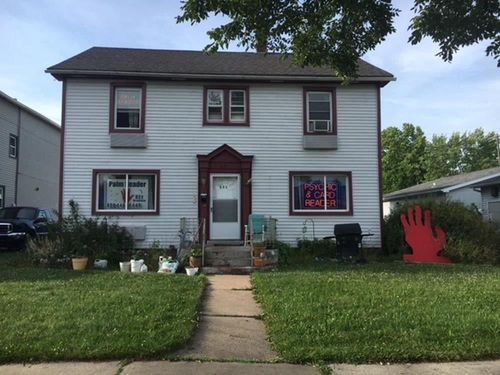 821 Broadway, Wisconsin Dells, WI, 53965-1601 | Card Image