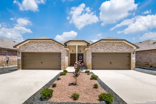 400 Emma Dr, New Braunfels, TX, 78130-0579 | Card Image
