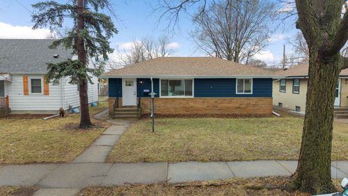 4925 Queen Ave N, Minneapolis, MN, 55430-3715 | Card Image