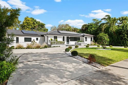 29 Ne 95th St, Miami Shores, FL, 33138-2706 | Card Image