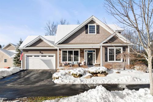 43 Maple Leaf Way, Manchester, NH, 03102-8456 | Card Image