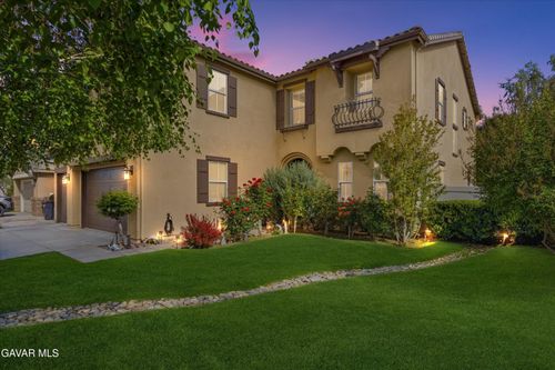 905 Valerie Ln, Tehachapi, CA, 93561-9477 | Card Image