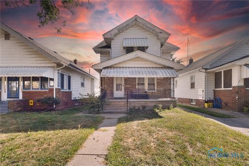 731 Geneva Ave, Toledo, OH, 43609-2949 | Card Image