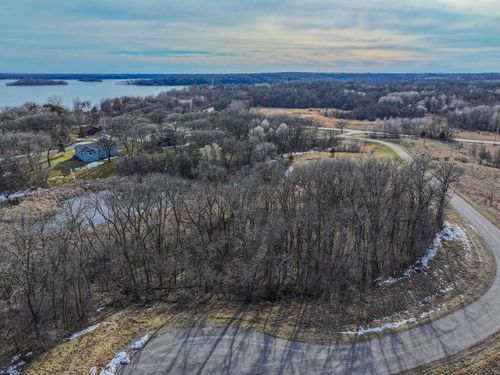 28653 Clarence Ct, Paynesville, MN, 56362-2061 | Card Image