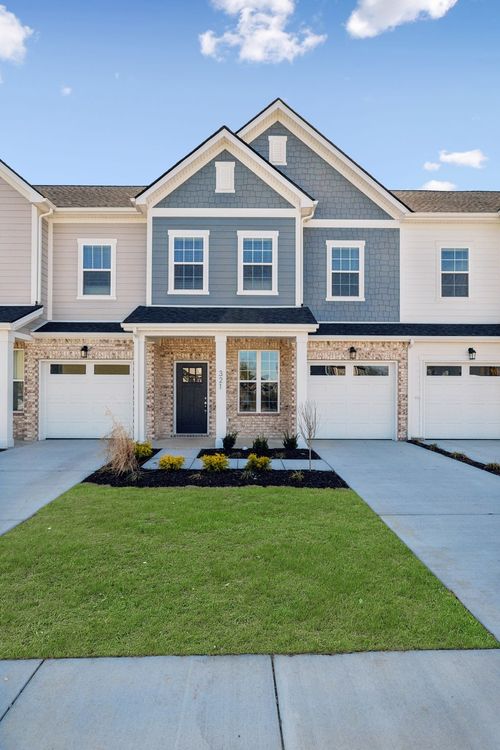 321 Carver Connection, Lebanon, TN, 37087-6016 | Card Image