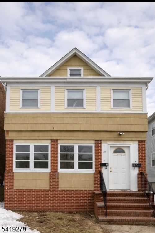 28 Fisher Ave, Bound Brook, NJ, 08805-1822 | Card Image