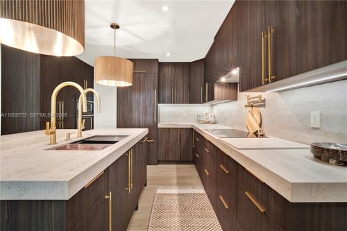 600 San Antonio Ave, Coral Gables, FL, 33146-1321 | Card Image