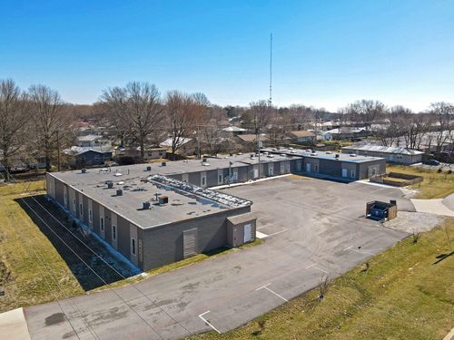 2420 E Blaine St, Springfield, MO, 65803-5111 | Card Image