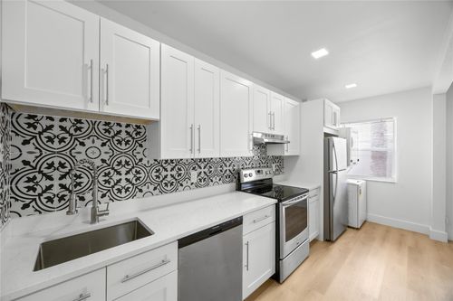 apt-4-412 Se 16th St, Fort Lauderdale, FL, 33316-2504 | Card Image