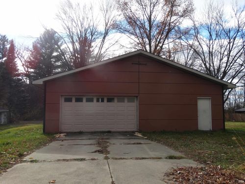 5220 S Washington Rd, Saginaw, MI, 48601-7210 | Card Image