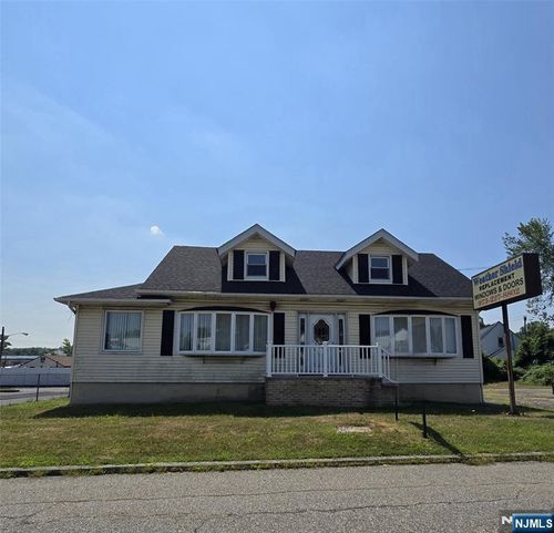 588 Us Highway 46, Fairfield, NJ, 07004 | Card Image