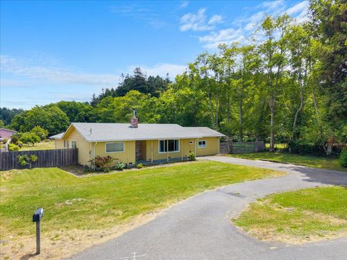 2360 Old Arcata Road Road, Bayside South, CA, 95524 | Card Image