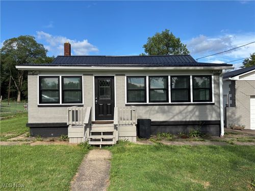 345 Ritchie Ave, Weirton, WV, 26062-4116 | Card Image