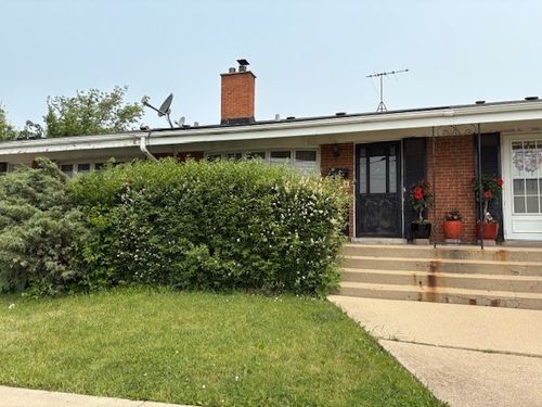 apt-c-8801 Robin Dr, Des Plaines, IL, 60016-5471 | Card Image