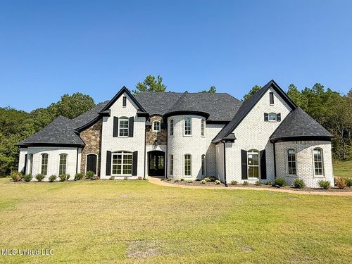 451 Poplar Ln, Holly Springs, MS, 38635-1005 | Card Image