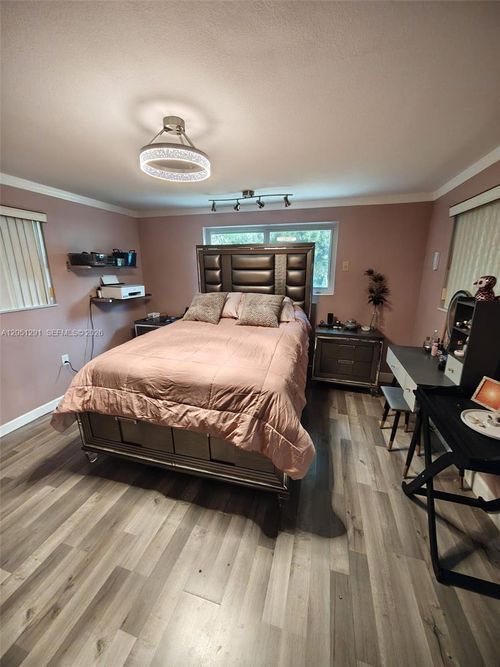 2418 Scott St, Hollywood, FL, 33020-2355 | Card Image