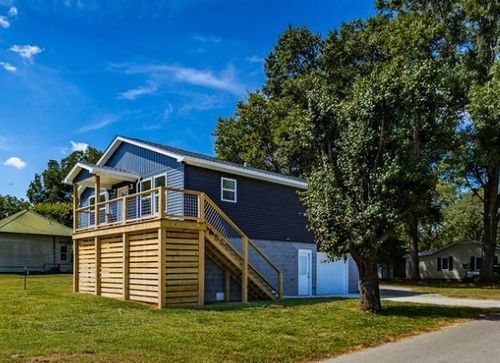 402 Old Viola Rd, McMinnville, TN, 37110-3348 | Card Image