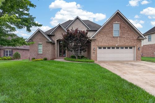 2111 Belle Haven Blvd, Bowling Green, KY, 42104-7205 | Card Image