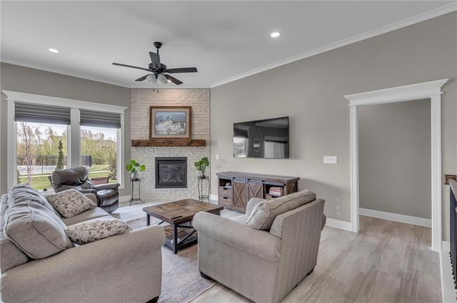 19707 196 Th St, House other with 2 bedrooms, 2 bathrooms and null parking in Spring Hill KS | Image 5