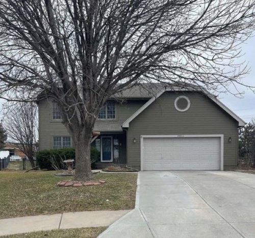 10011 S 100th Cir, Papillion, NE, 68128-4246 | Card Image