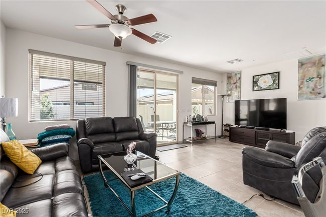 5633 Alitak Bay St, House other with 4 bedrooms, 3 bathrooms and null parking in North Las Vegas NV | Image 10