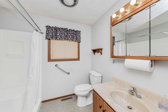 313 W Topeka St, House other with 3 bedrooms, 2 bathrooms and 2 parking in Toluca IL | Image 20